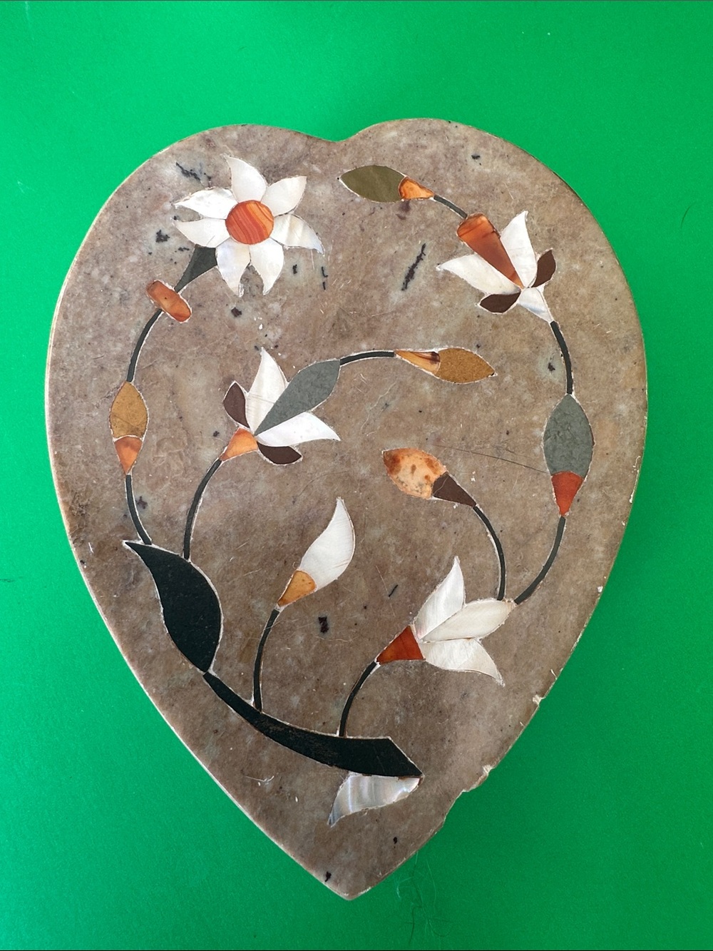 Handcrafted Heart-Shaped Floral Inlaytrinket box in soap stone - White and Brown